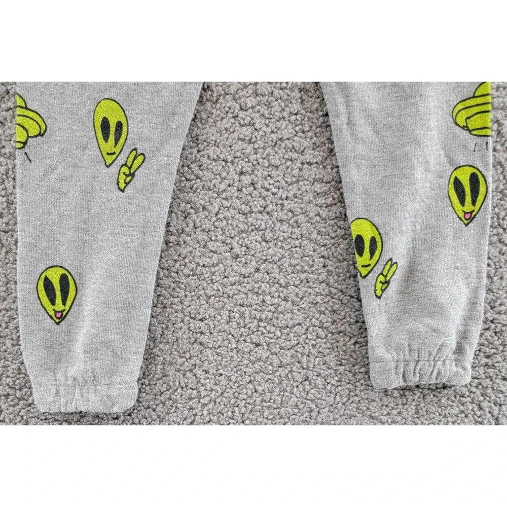 Chaser Silly Aliens Bliss Knit Pants Little Boys' 3 Heather Grey Pullover Style - Picture 12 of 15